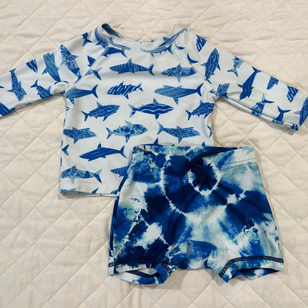 Old Navy | Rash Guard & Swim Shorts | 0-3M